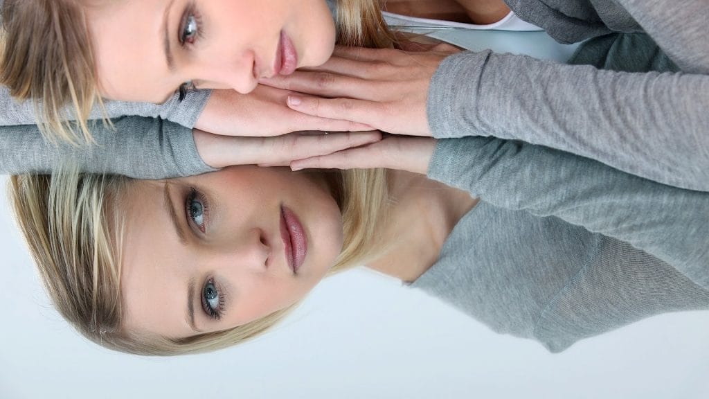 Păşeşte astăzi în afara ta şi încearcă să fii tu celălalt om