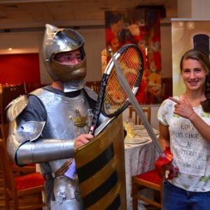 Inedit Players Party, cu cavaleri templieri, săbii și rachete de tenis