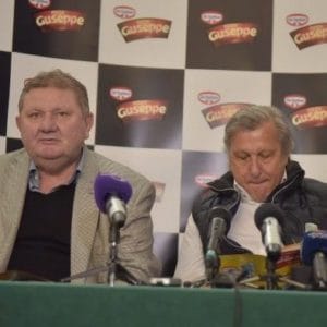 Ilie Năstase urează succes României în meciul de Fed Cup. El a fost invitat la turneele ITF de la Curtea de Argeş