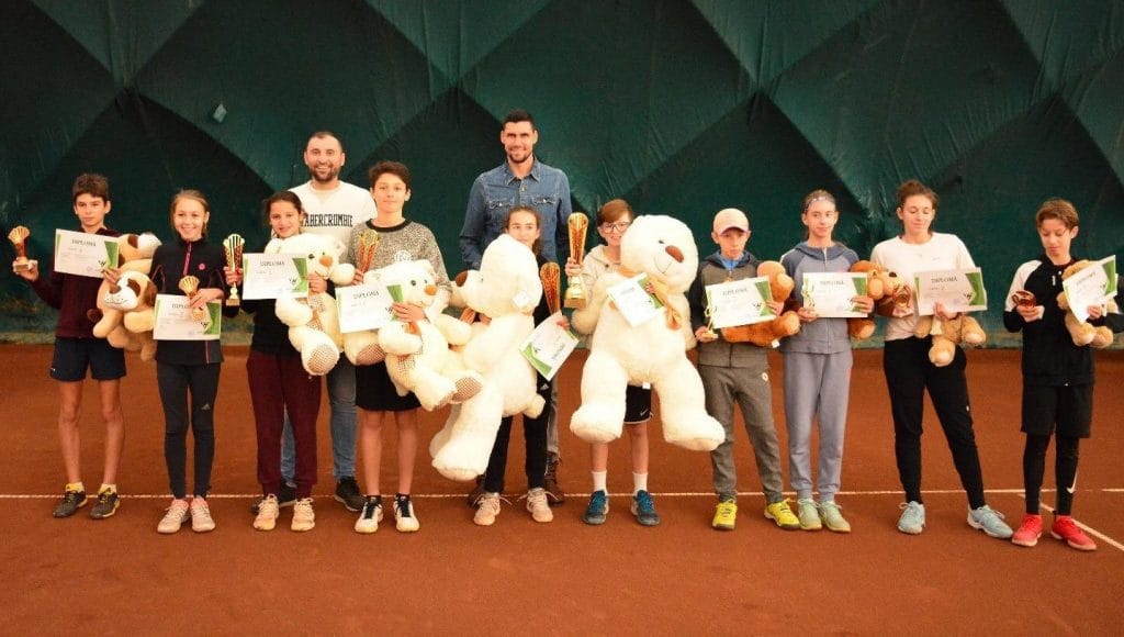 AVH Kids, noul brand al Academiei Victor Hănescu