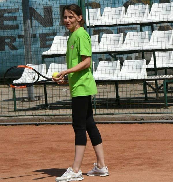 Cum pot fi îmbunătățite performanțele în tenis prin terapie și mental coaching﻿