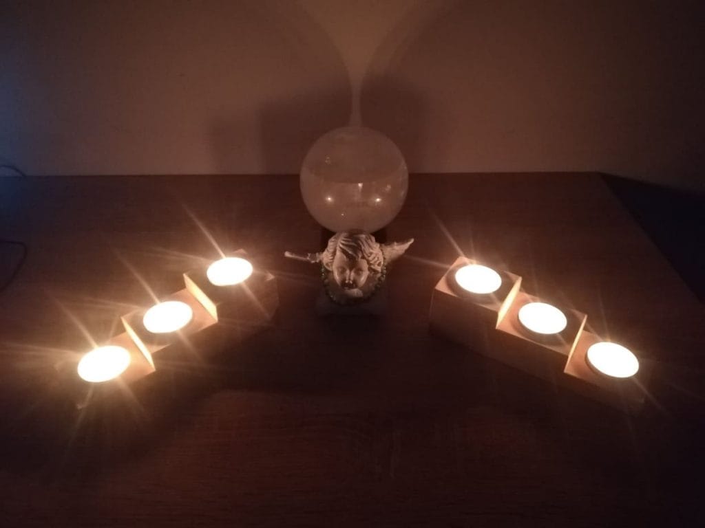 Ingerul duce lumina mai departe