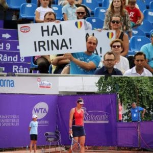 Pancarde cu numele jucătoarelor și multe surpize de la Dr. Oetker pentru fanii de la BRD Bucharest Open