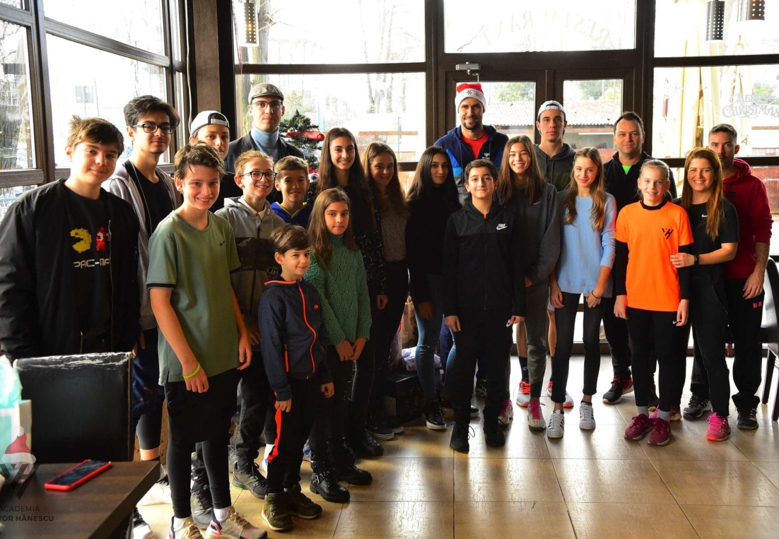 Sărbătoare de sfârșit de an la Academia Victor Hănescu