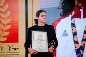 Interviu cu triplul campion european la nataţie, David Popovici, premiat la Gala Trofeelor Alexandrion cu trofeul „Speranţa”: «N-am mai văzut niciodată atâţia campioni ai sportului la un loc, a fost impresionant»
