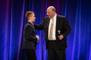 Interviu cu campionul mondial la ȋnot, Arian Notreţu, sportiv paralimpic laureat al Galei Trofeelor Alexandrion: «Premiul obţinut la Gala Trofeelor Alexandrion m-a ajutat să am un moral mai bun, m-a ambiţionat să muncesc mult mai mult şi să avansez de la o zi la alta»