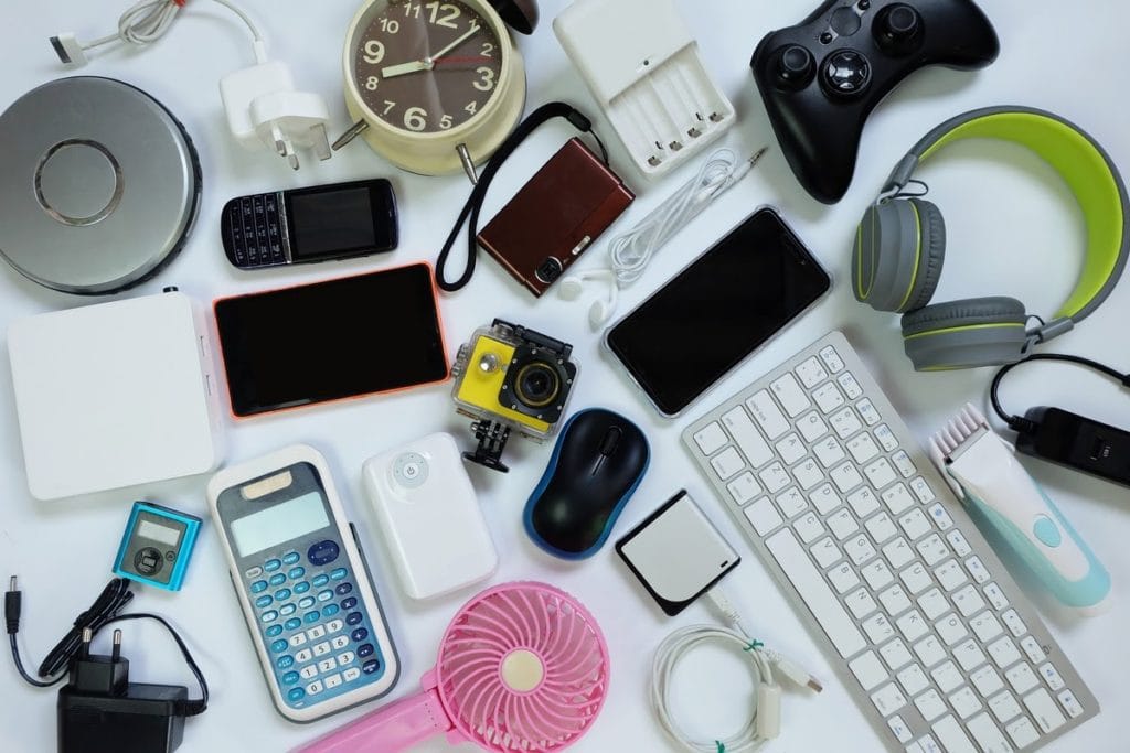 5 gadgeturi utile oamenilor dupa reluarea vietii sociale