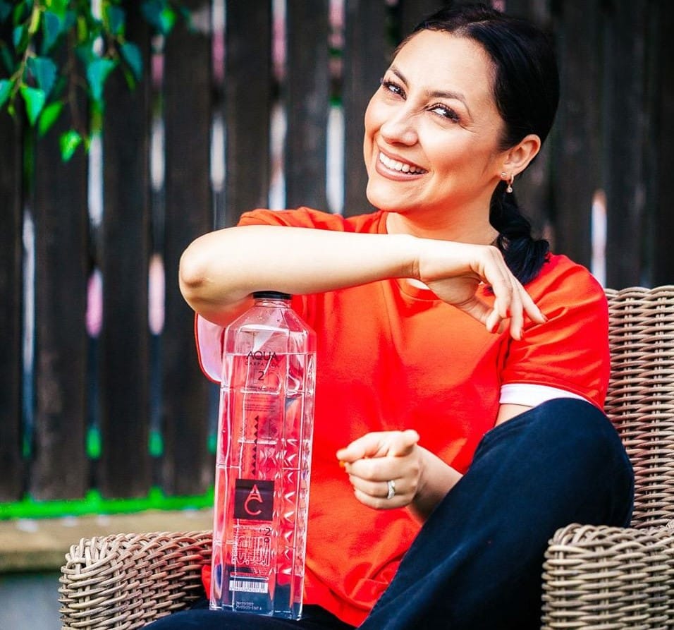 Aqua Carpatica, lider în topul celor mai vizibile branduri de apă în online și pe Facebook din luna iunie