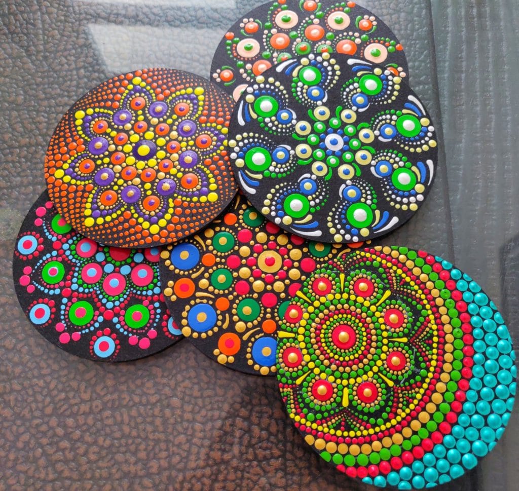 Inscrie-te pentru un cadou la ultimul atelier de „Desen mandale si joc terapeutic” din anul 2020