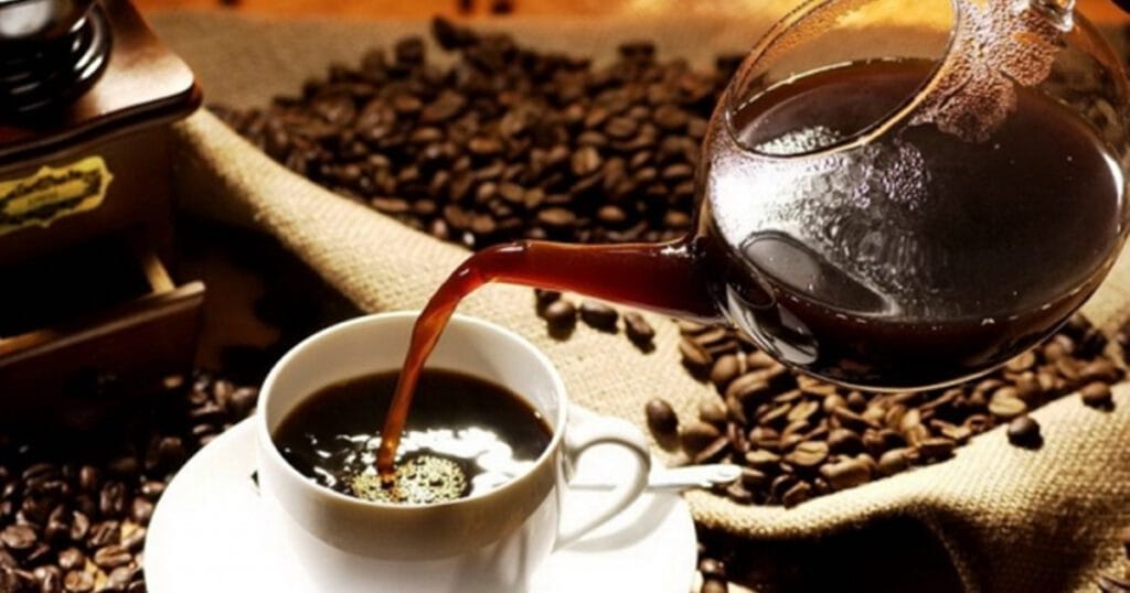 Obezitatea: cafeaua și ceaiul mate limiteaza creșterea în greutate