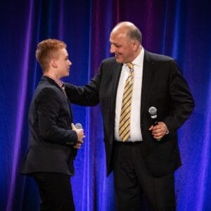Fundația Alexandrion lansează oameni prin Gala Trofeelor Alexandrion. Cazul Arian Notrețu