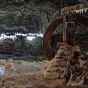 Ape curate asumate  … cu sare încărcate!