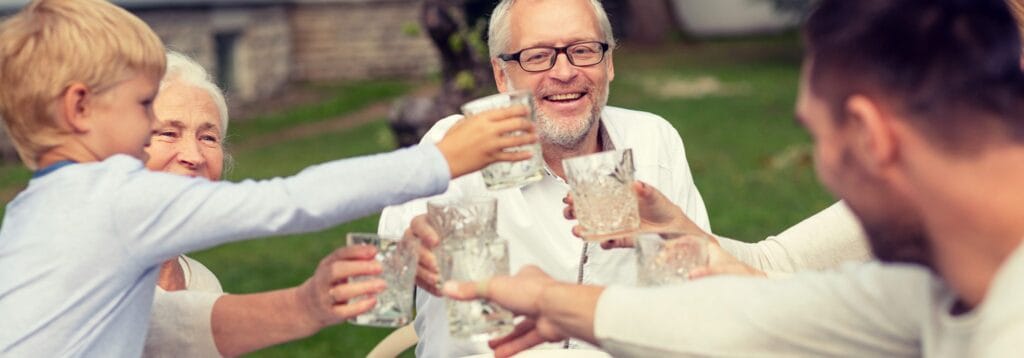 Cum sa ne mentinem hidratati in sezonul cald