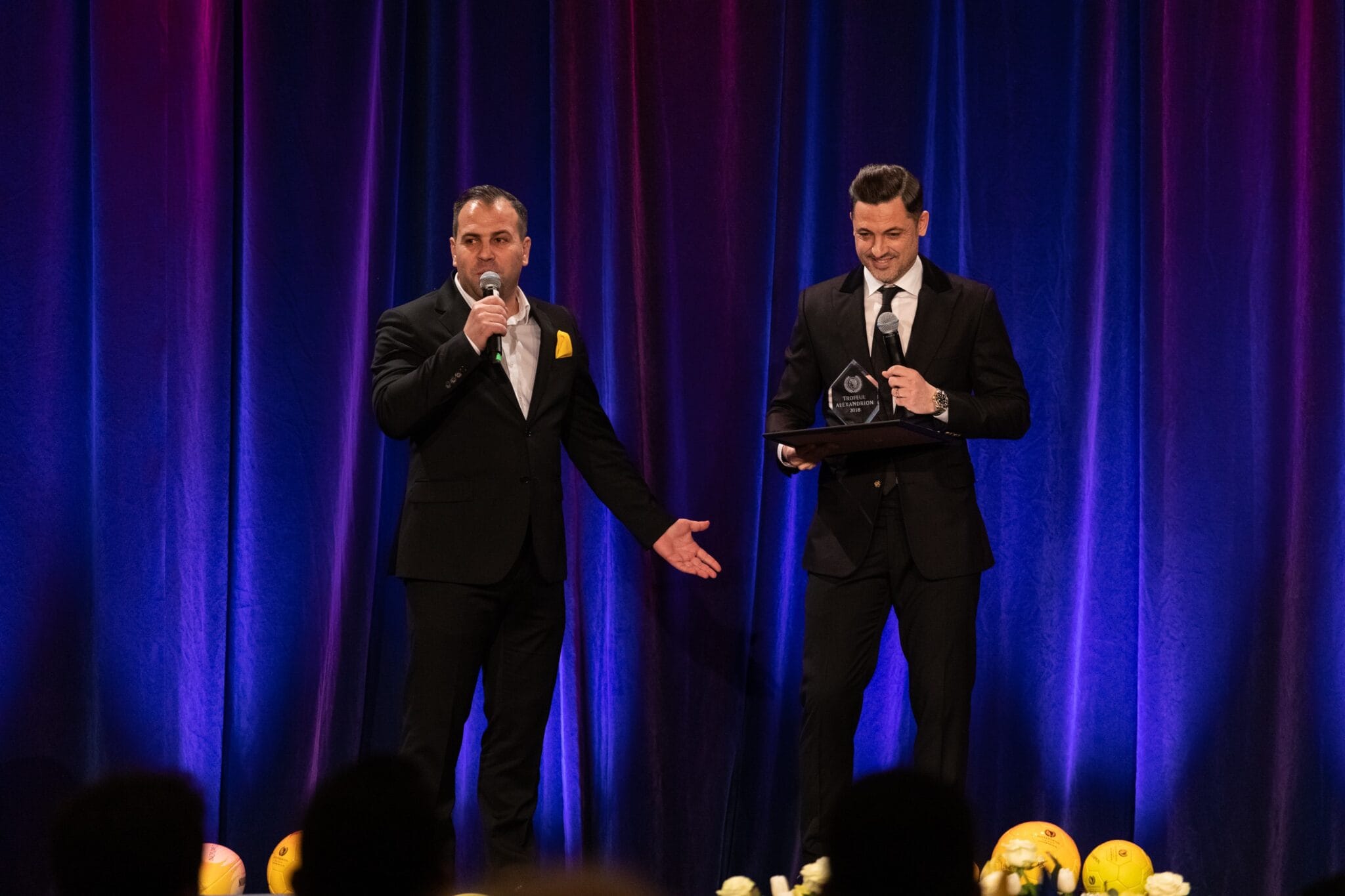 În căutarea fotbalului pierdut. Premiant al Trofeelor Alexandrion în 2018, Rădoi nu ne-a adus rezultate, dar ne-a dat de gândit