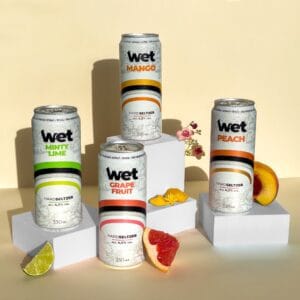 (VIDEO) Brandul Wet, primul Hard Seltzer fabricat în România după o rețetă proprie, disponibil într-o varietate de arome