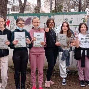 Merit un spatiu verde! Elevii isi aduc constant contributia la #FocusToGreenEcoLife. Saptamana arborilor