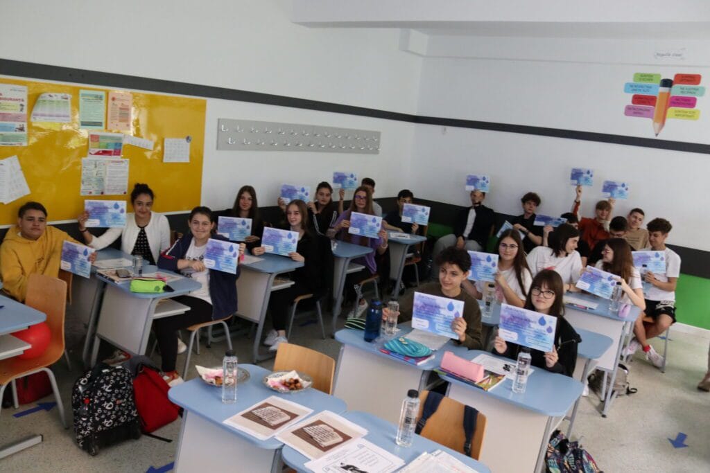 Zi liberă pentru elevi și profesori, de Ziua Educației (5 octombrie)