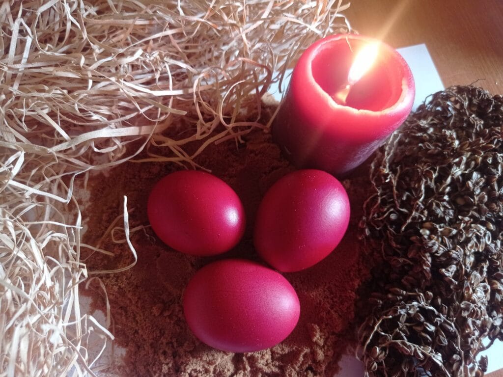 Câte ouă poți mânca la masa de Paște, fără  să depășești măsura