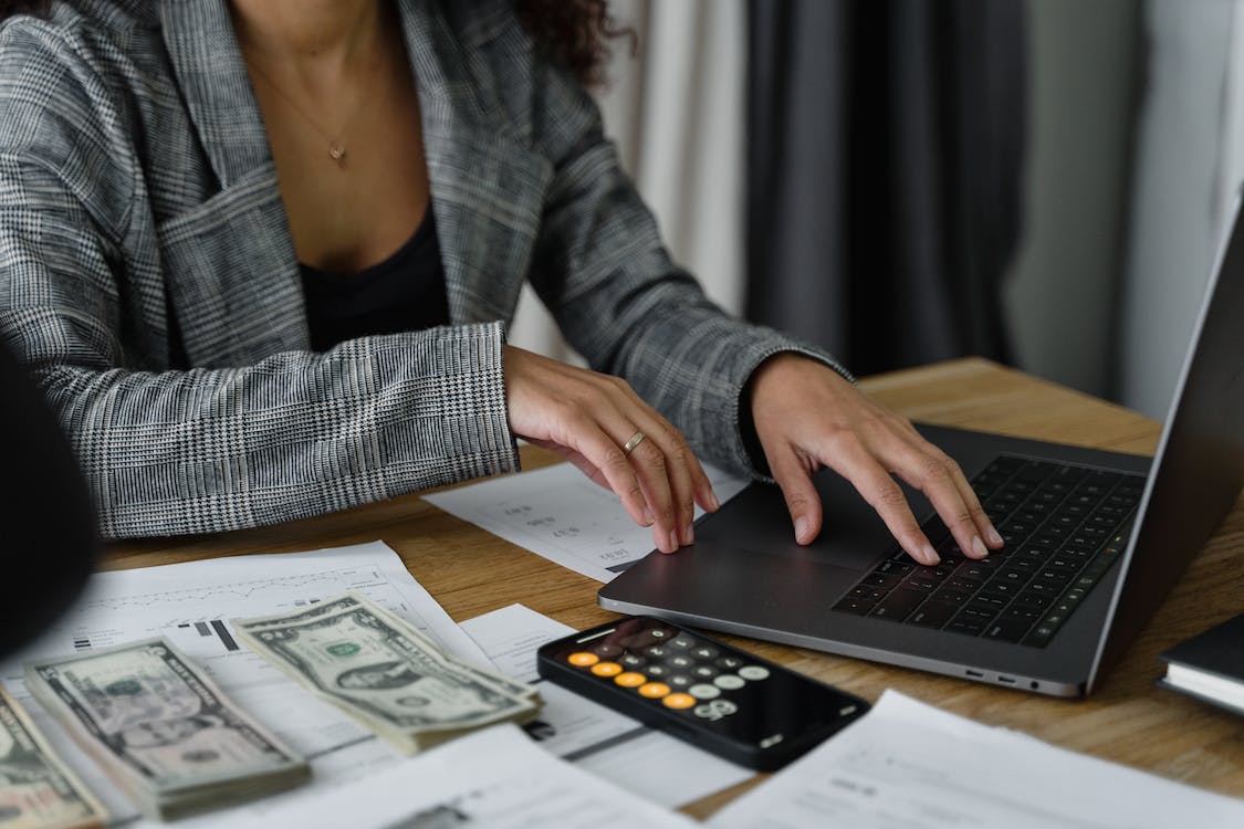 Ce trebuie să știi despre dobânzile la creditele nebancare? Ce trebuie să știi despre dobânzile la creditele nebancare?