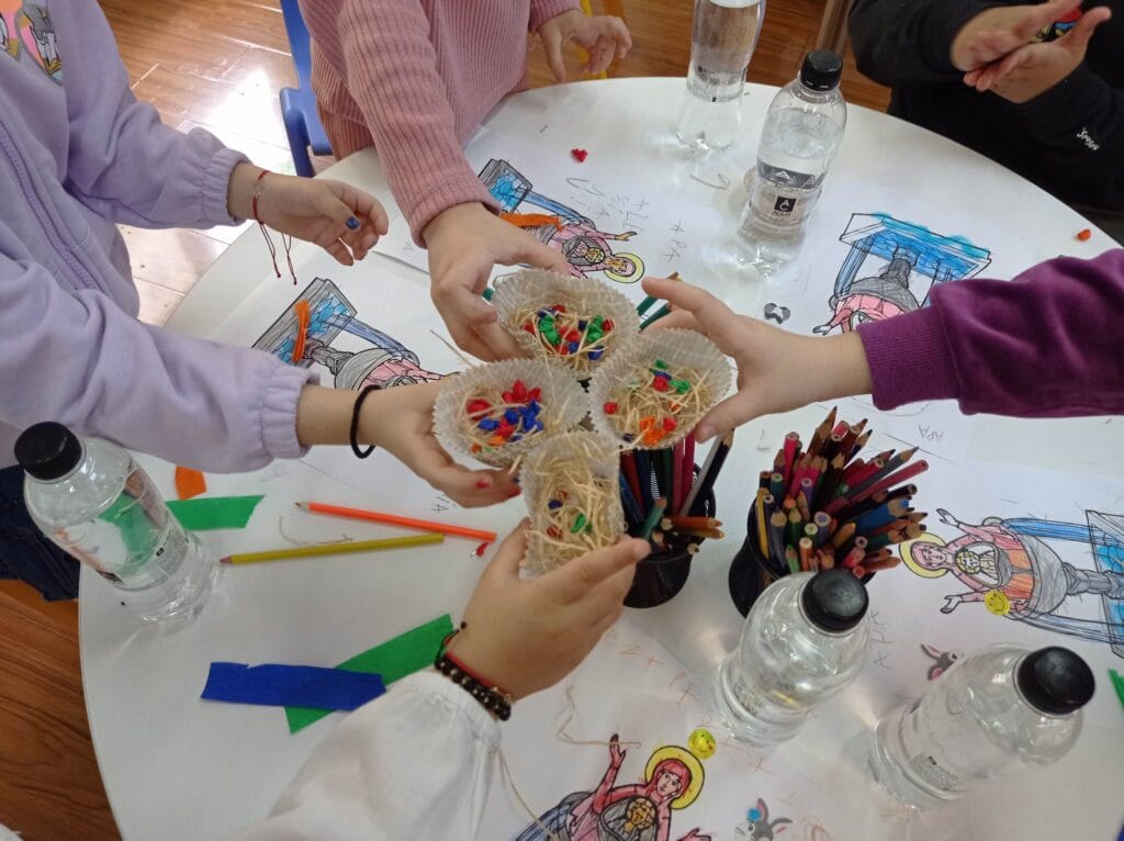 „Izvorul Tămăduirii” ne reaminteşte de puritatea apei şi a copiilor. #Apecurateasumate de Ziua mondială a creativităţii şi inovaţiei