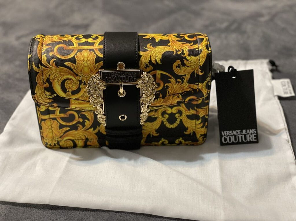Versace – cum verifici daca o geanta este originala