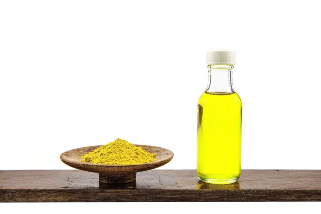 Cum scapi de tuse folosind uleiul de turmeric?