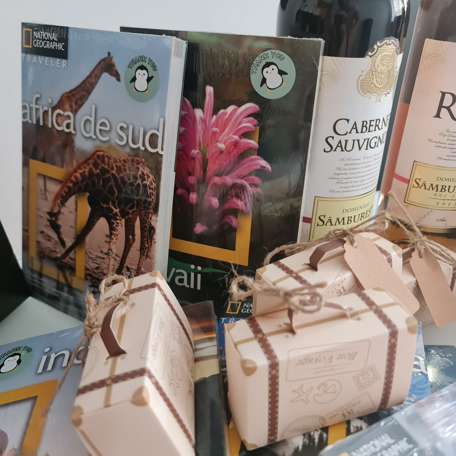 Doar în APRILIE mai poți cȃştiga unul din premiile aniversare Madagascar Travel