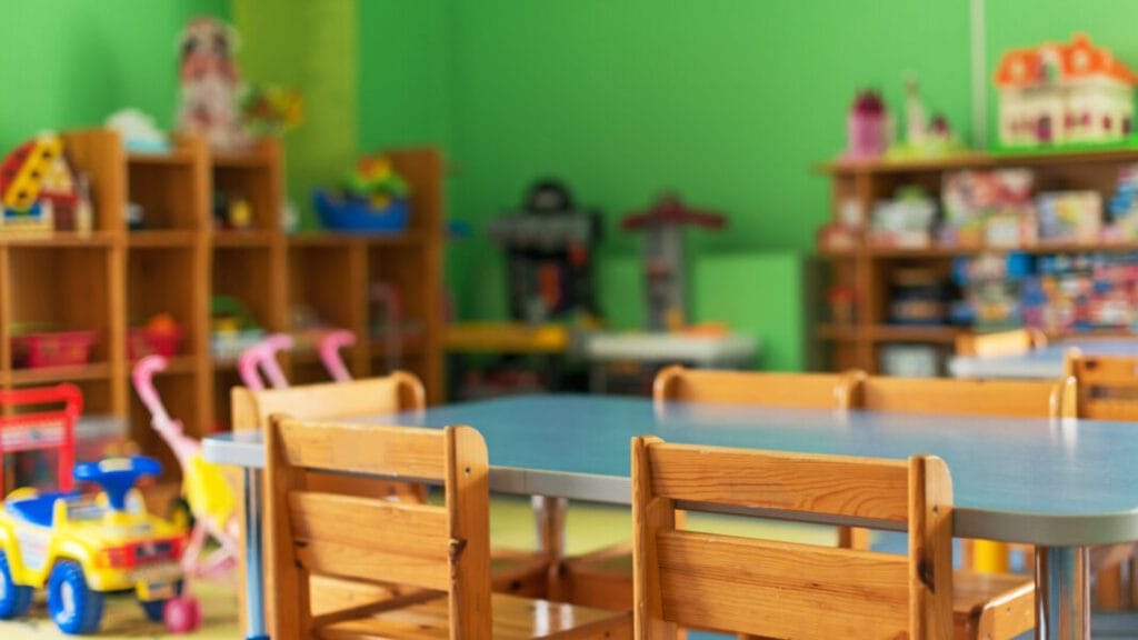Luni, 20 mai, a început etapa de reînscrieri la grădiniţe şi creşe