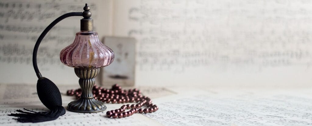 Parfumul. Cum se potrivesc cu pielea ta cele mai iubite note aromatice