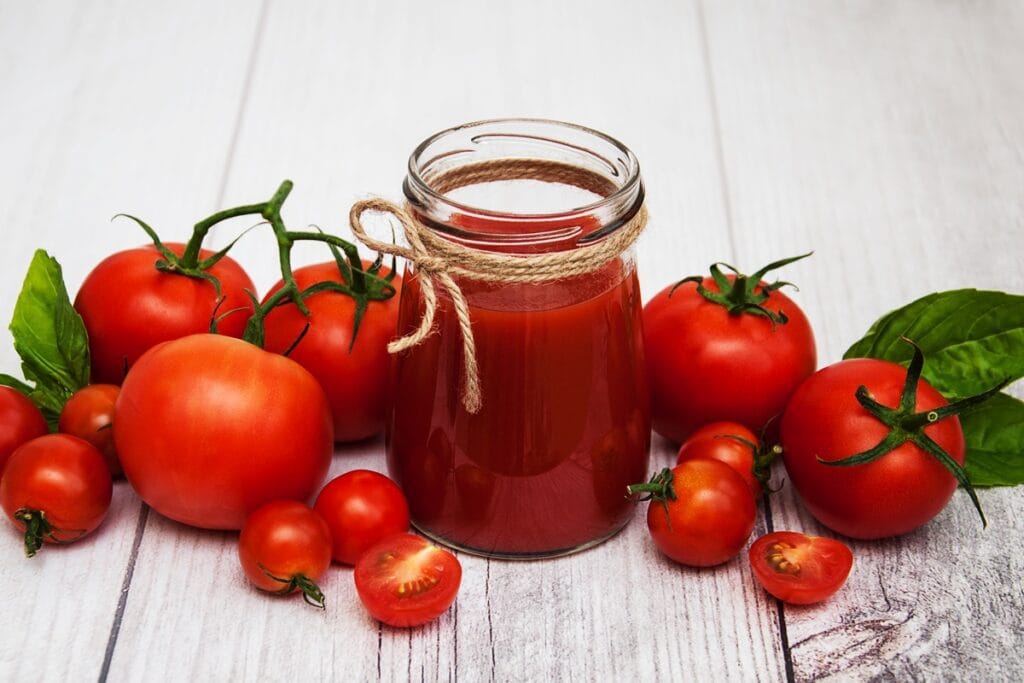 Trucul care salvează borcanele cu bulion care au făcut mucegai