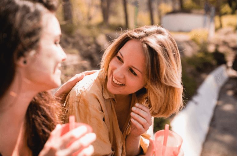 Resentimentele, umbra care apare și rupe prietenia