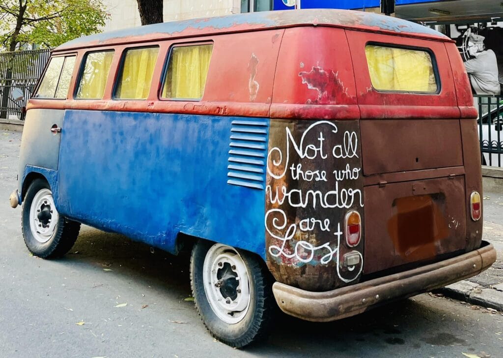 „Nu toți cei care rătăcesc sunt pierduți”. Sfântul Spiridon sau Sfântul „călător” (12 decembrie) „Nu toți cei care rătăcesc sunt pierduți”. Sfântul Spiridon sau Sfântul „călător” (12 decembrie)